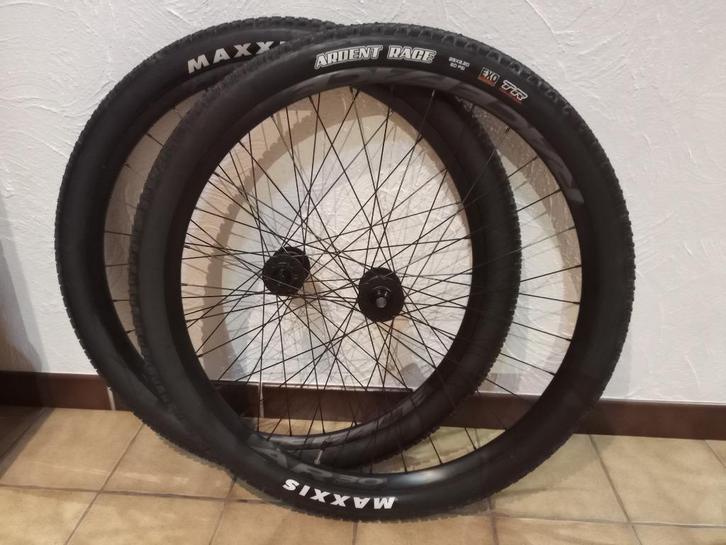 Nieuwe 29" RACEFACE ARC 30TR ALU zwarte MTB-wielset, Fietsen en Brommers, Fietsonderdelen, Nieuw, Mountainbike, Wiel, Ophalen of Verzenden