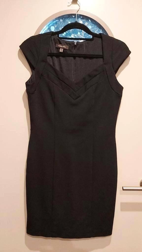 2x Jurk Marie Méro, mt 40/42, met kleur of zwart, Belgisch, Kleding | Dames, Jurken, Zo goed als nieuw, Maat 38/40 (M), Zwart