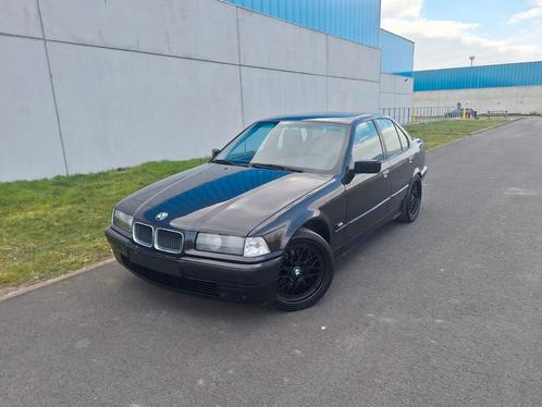 BMW 316 E36 - Automaat - Goede staat, Auto's, BMW, Bedrijf, Te koop, 3 Reeks, ABS, Airbags, Centrale vergrendeling, Elektrische buitenspiegels