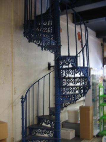 Ancien escalier en fonte en très bon état, Antiquités & Art, Enlèvement