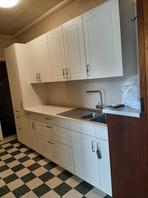 kwalitatieve wandkeukenkast, Huis en Inrichting, Keuken | Keukenelementen, Gebruikt, 200 cm of meer, 200 cm of meer, 25 tot 50 cm