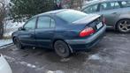 Toyota avensis 1.6 vvti airco, 4 deurs, Stof, Avensis, Zwart