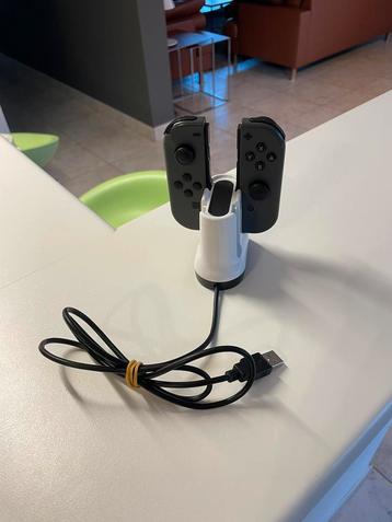Joycon charging station beschikbaar voor biedingen