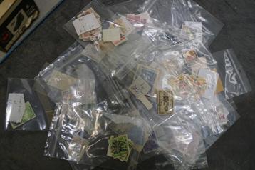 Postzegels beschikbaar voor biedingen