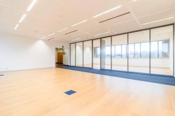 Bureau à Ottignies-Louvain-La-Neuve Louvain-La-Neuve, 912 m², Autres types