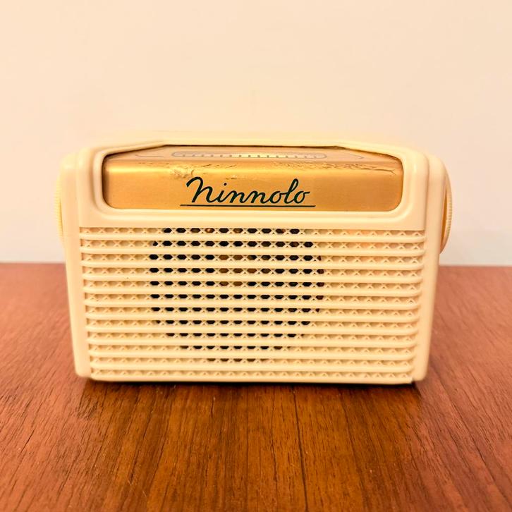 ALFINA NINNOLO 1955 DE KLEINSTE BUISRADIO TER WERELD RARE, Antiek en Kunst, Antiek | Tv's en Audio, Verzenden