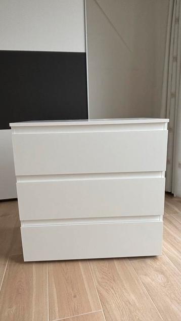Ladekast beschikbaar voor biedingen