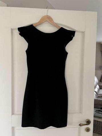 Prachtige zwarte jurk maat XS met mooie rug