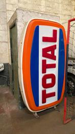 Ancienne enseigne lumineuse total, Enlèvement, Utilisé