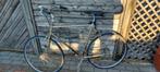 Retro koersfiets omgebouwd naar toeristenfets met originelen, Ophalen