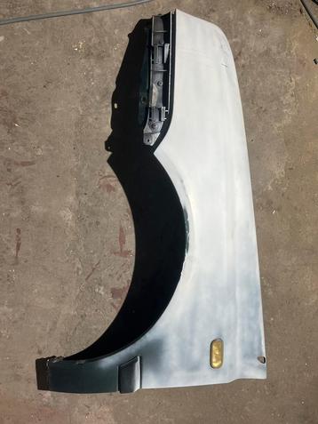 Originele linker voorvleugel VW Golf 4 Cabrio beschikbaar voor biedingen