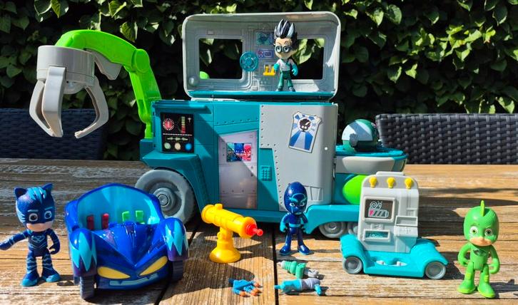 PJ Masks Romeo's Lab Speelset Catboy met auto en extra's, Kinderen en Baby's, Speelgoed | Actiefiguren, Zo goed als nieuw, Ophalen