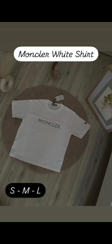Moncler T-shirt beschikbaar voor biedingen