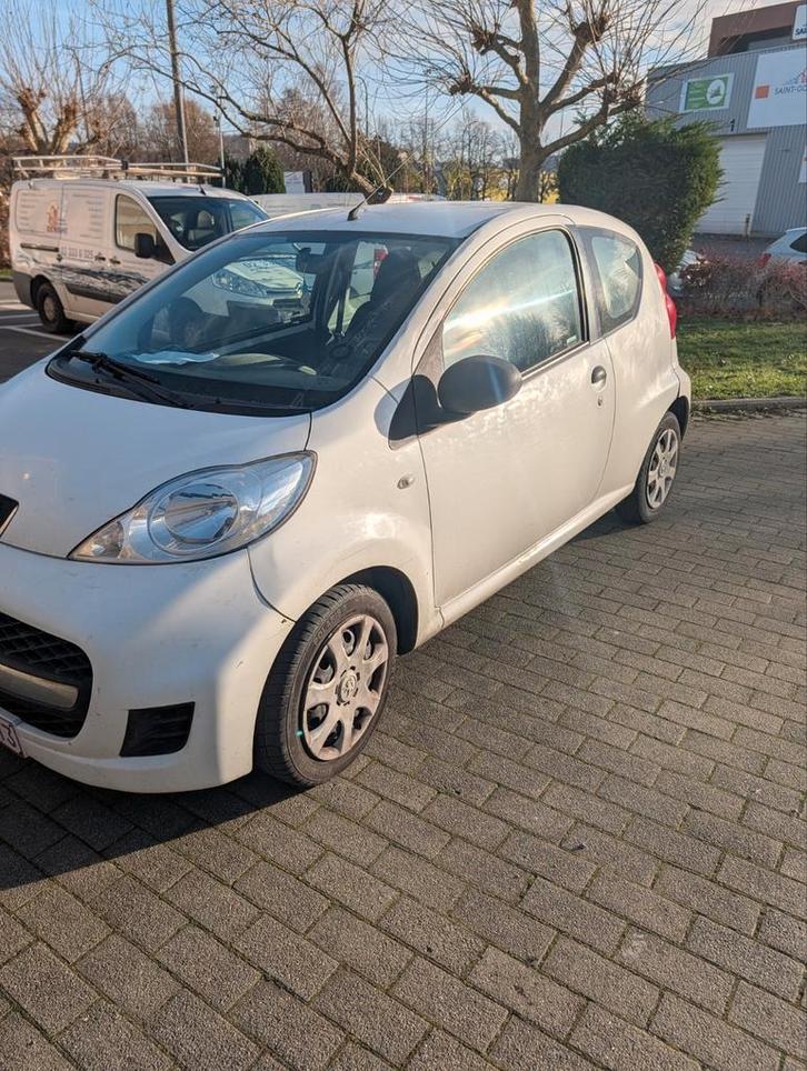 Peugeot 107 2010, Autos, Peugeot, Particulier, ABS, Airbags, Alarme, Bluetooth, Isofix, Radio, Essence, Euro 4, Coupé, 3 portes