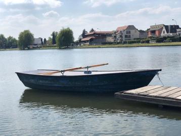 retro boot beschikbaar voor biedingen