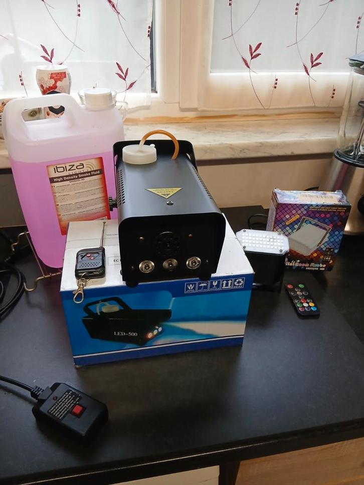 Machine à fumée et stroboscope., Hobby & Loisirs créatifs, Articles de fête