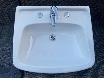 lavabo muurbevestiging allia beschikbaar voor biedingen