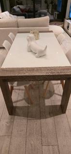 Eetkamertafel  met of zonder stoelen, Ophalen