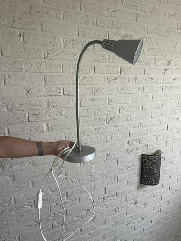 bureaulamp beschikbaar voor biedingen