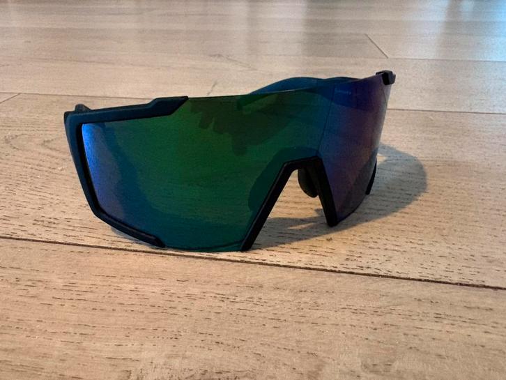 Scott Shield Cycling sunglasses + photochromic lens road, Bijoux, Sacs & Beauté, Lunettes de Soleil & Lunettes | Hommes, Comme neuf