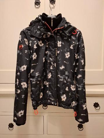 Superdry jas beschikbaar voor biedingen