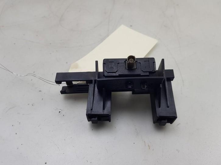 ANTENNE Porsche Taycan (Y1A) (01-2019/12-2023) (|5B4035510|), Auto-onderdelen, Elektronica en Kabels, Porsche, Gebruikt