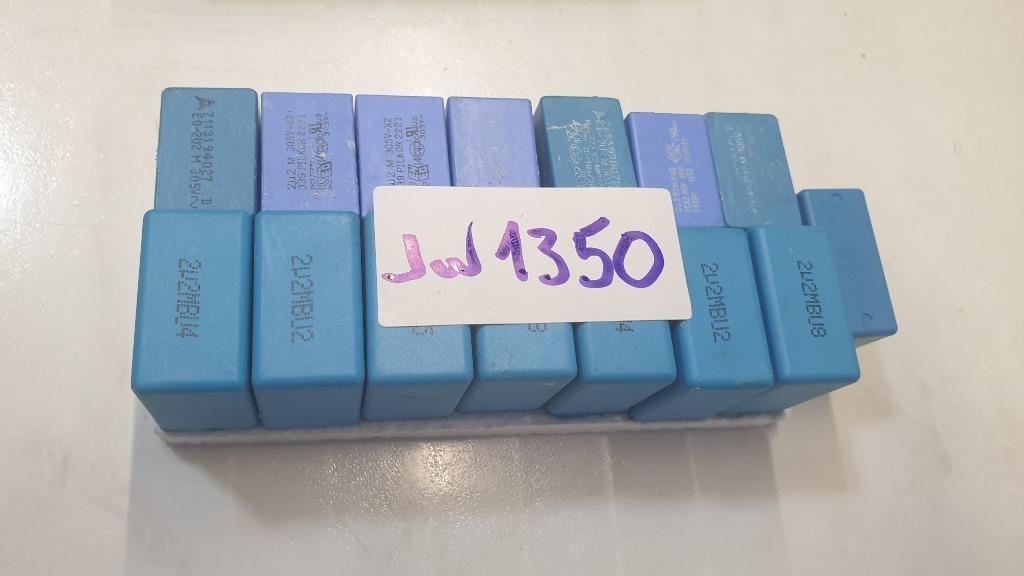 jw1350 :MKT condensator 2µ2 2,2µF 300 of 305Vac, Hobby en Vrije tijd, Elektronica-componenten, Ophalen of Verzenden, Zo goed als nieuw