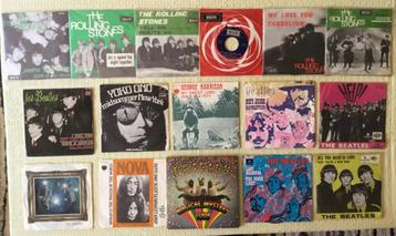 Vinyl singles Beatles / Stones beschikbaar voor biedingen