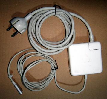 APPLE MagSafe 60 W + USB beschikbaar voor biedingen