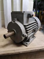 elektrische motor, niet gebruikt. 400V , 2,2 Kw  1440 rpm, Doe-het-zelf en Bouw, Motoren, Ophalen, Zo goed als nieuw