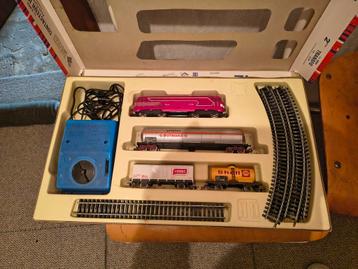 Vintage modeltreinset (Jouef HO) beschikbaar voor biedingen
