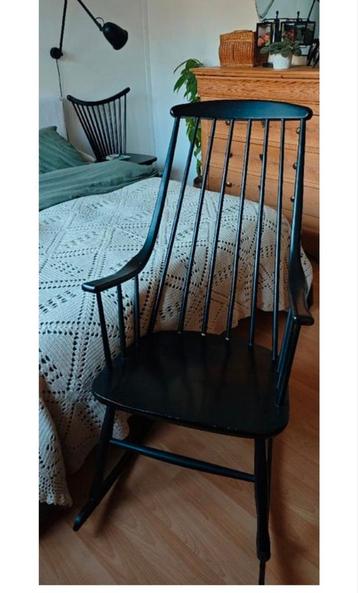 Mooi paar zwarte schommelstoelen van Grandessa beschikbaar voor biedingen
