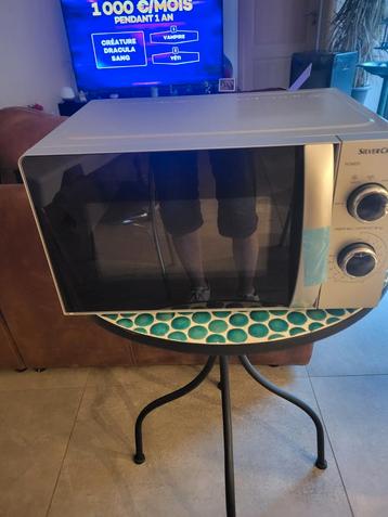 Micro onde silver crest 700 w, Enlèvement