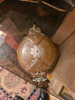 Antiek poederdoos, Ophalen