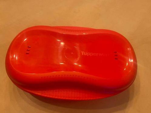 omeletmaker Tupperware, Maison & Meubles, Cuisine| Tupperware, Comme neuf, Autres types, Rouge, Enlèvement ou Envoi