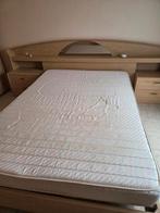 Designbed+2 nachtkastjes + eigen matras = 1,40×200, Ophalen
