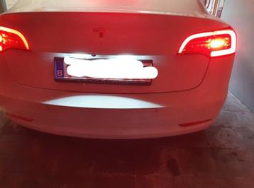 Kentekenplaatverlichting Tesla beschikbaar voor biedingen