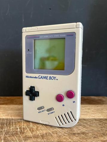 Originele Nintendo Game Boy DMG-01 (1989) beschikbaar voor biedingen