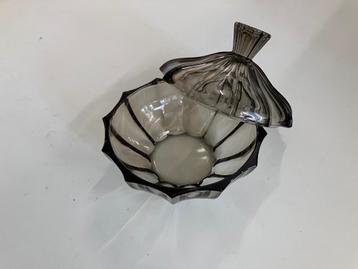 Art deco bon bon schaaltje met deksel beschikbaar voor biedingen