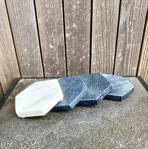 Set van 4 decoratieve, marmeren onderzetters, Huis en Inrichting, Woonaccessoires | Onderzetters, Zo goed als nieuw, Ophalen of Verzenden