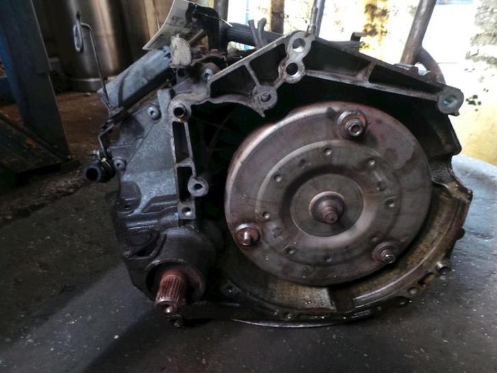 VERSNELLINGSBAK AUTOMAAT Clio (B / C57 / 357 / 557 / 577), Auto-onderdelen, Transmissie en Toebehoren, Renault, Gebruikt