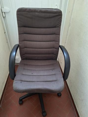 FAUTEUIL OP KANTOOR  beschikbaar voor biedingen