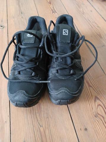 Chaussures de marche Salomon taille 38 (taille 37)