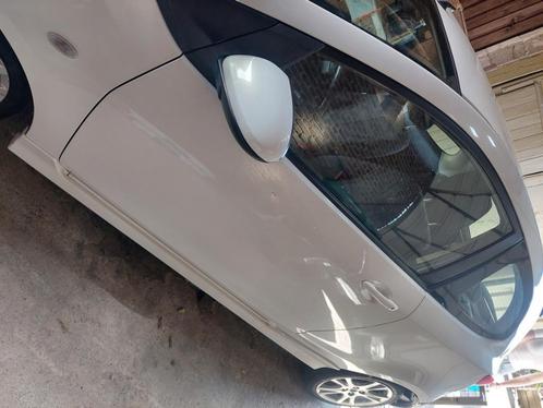 Mazda 2, Autos, Mazda, Particulier, ABS, Airbags, Air conditionné, Vitres électriques, Radio, Diesel, Euro 4, 3 portes, Boîte manuelle