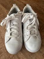 Adidas schoenen gedragen maar kan nog rondje mee maat 38 2/3, Ophalen, Zo goed als nieuw