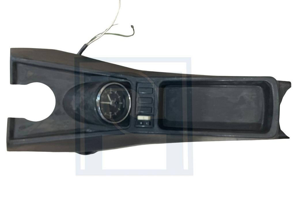 Middenconsole volvo 140 incl. Klok Gebruikt, Enlèvement ou Envoi, Utilisé