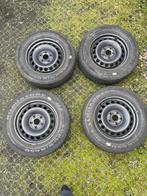 4 Banden roadstone Eurowin 650 195/65R15 met velg, Ophalen of Verzenden, Winterbanden, Banden en Velgen