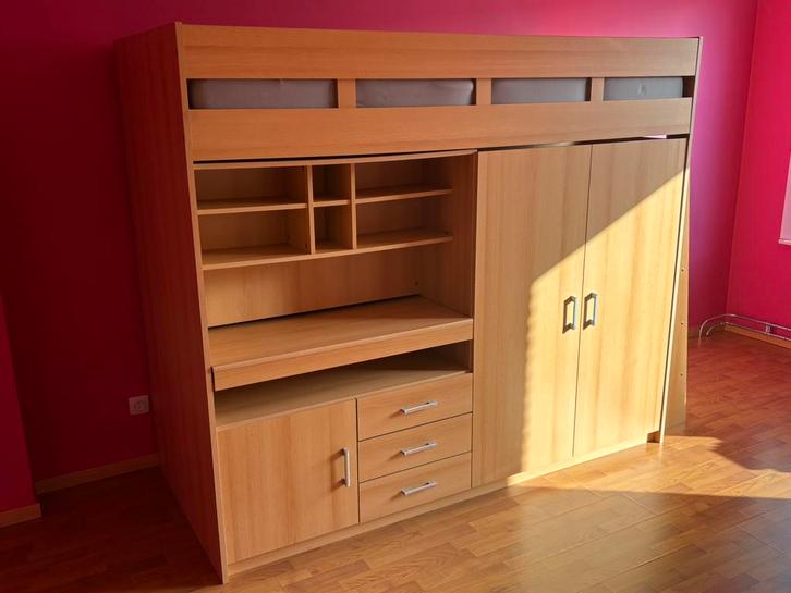 Hoogslaper met kleerkast, bureautafel en opbergruimte., Maison & Meubles, Armoires | Dressoirs, Utilisé, 200 cm ou plus, 75 cm ou plus