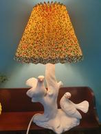 Vintage witte keramieken lamp met vogels, Comme neuf, Autres matériaux, Vintage, Enlèvement