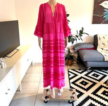 Beautiful maxi dress with boho print (S/M) new beschikbaar voor biedingen